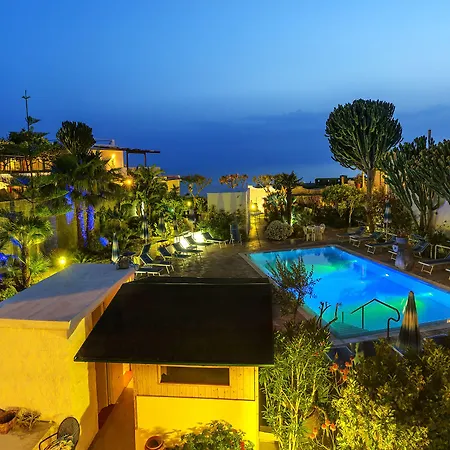 招待所 In Bb - With Breathtaking Views, Near Poseidon For Singles 伊斯基亚