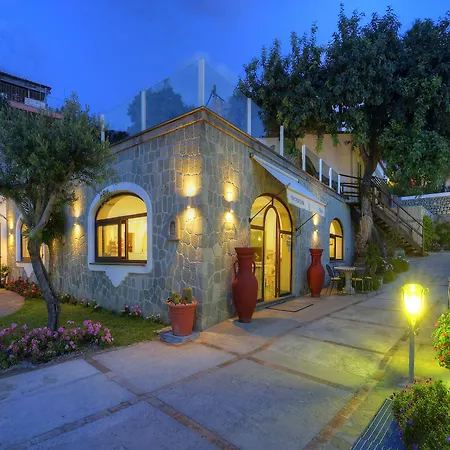 In Bb - With Breathtaking Views, Near Poseidon For Singles *