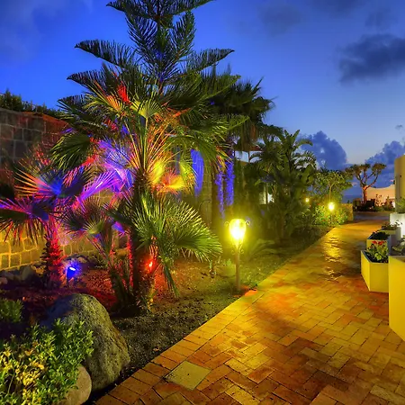 In Bb - With Breathtaking Views, Near Poseidon For Singles 招待所 伊斯基亚