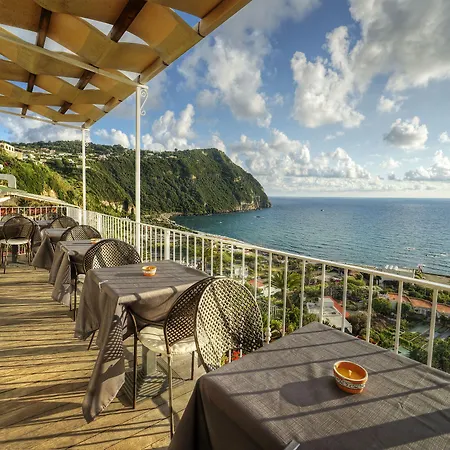 In Bb - With Breathtaking Views, Near Poseidon For Singles *